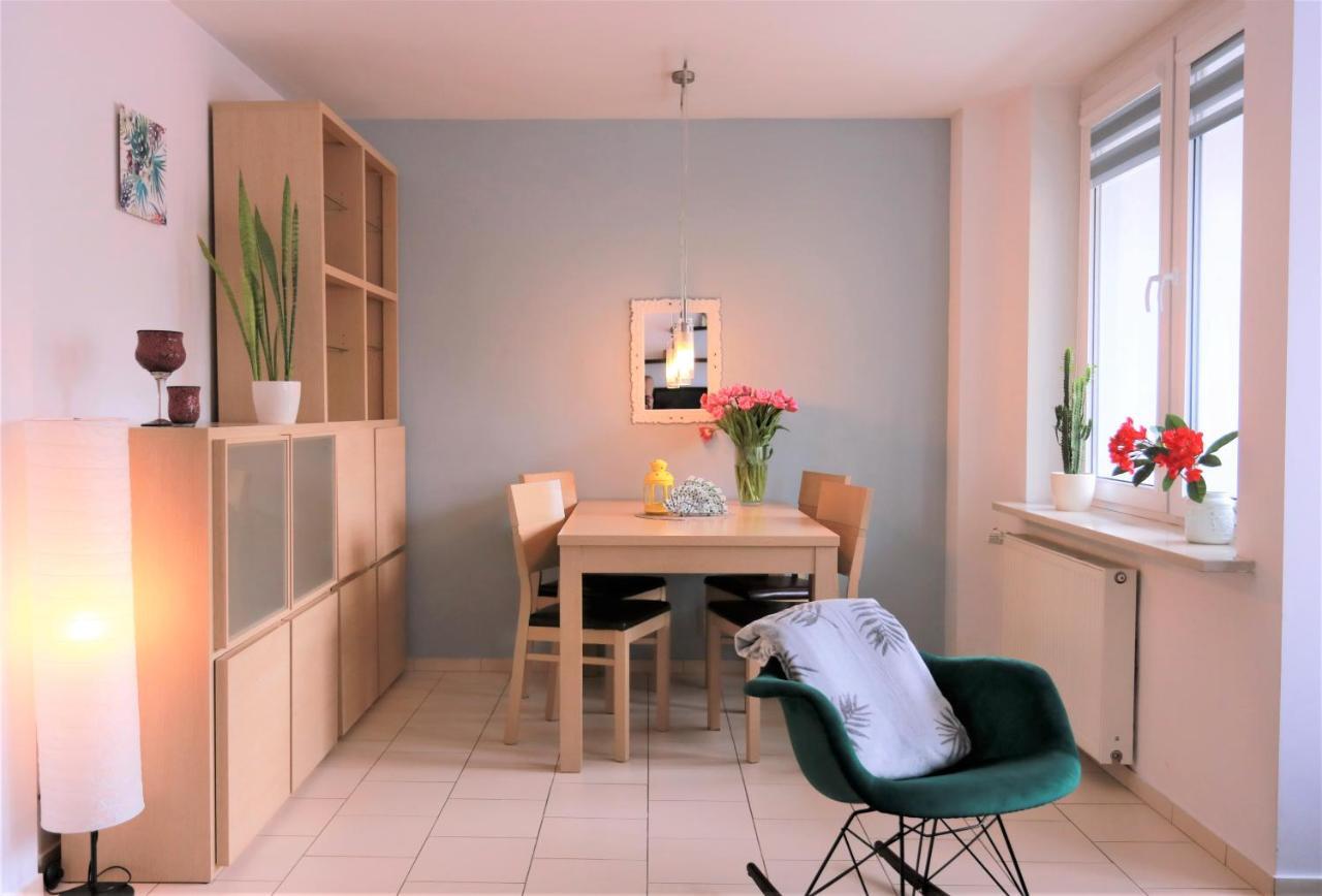 Stylish And Spacious By Cooee Apartments Warschau Buitenkant foto