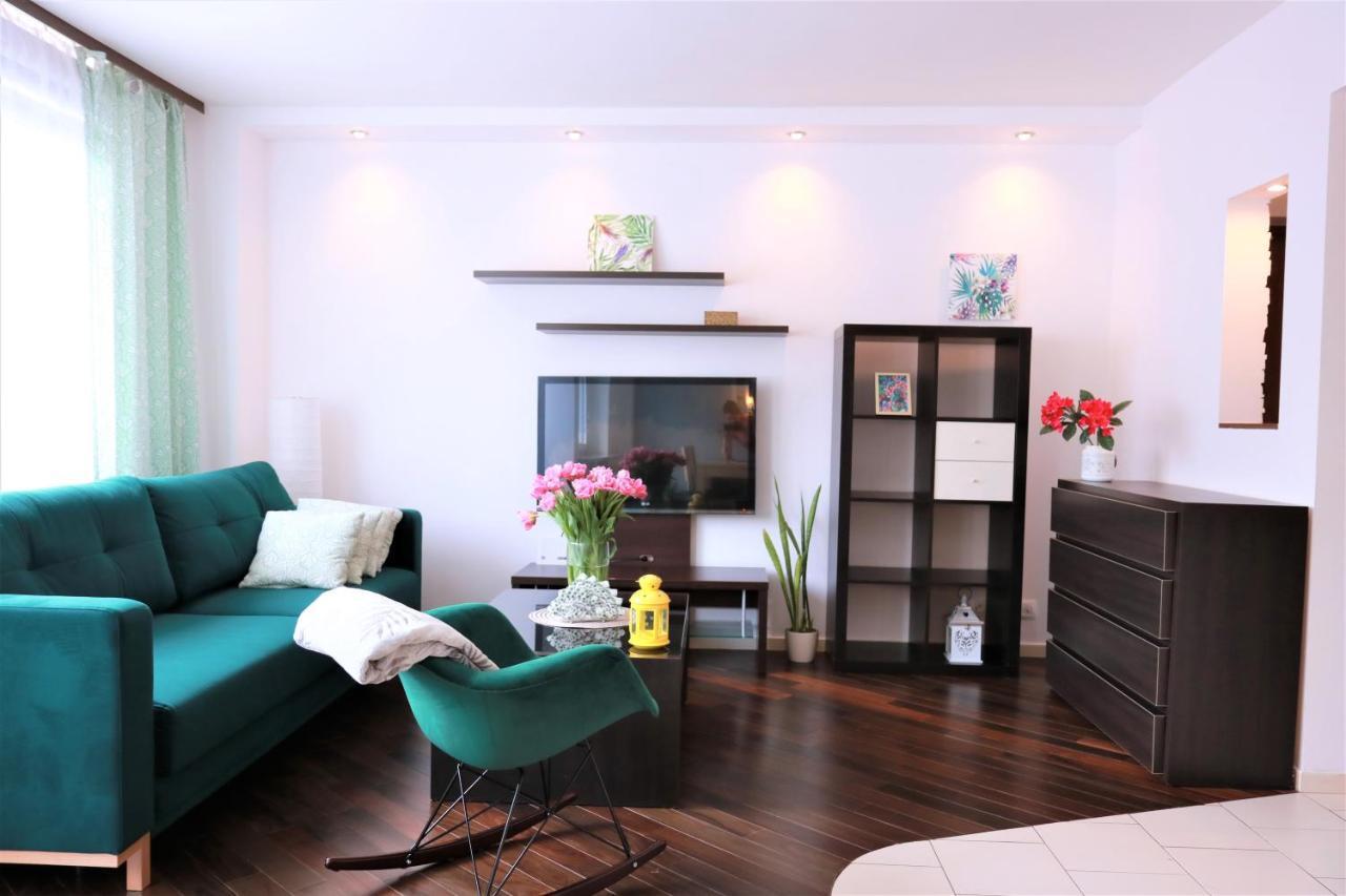 Stylish And Spacious By Cooee Apartments Warschau Buitenkant foto